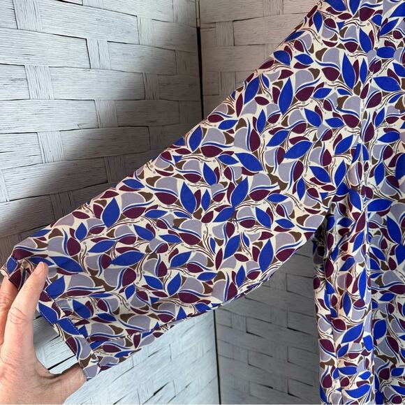 NYDJ pleaded back blouse, bell sleeve feminine evening wear office plus size - Picture 4 of 11